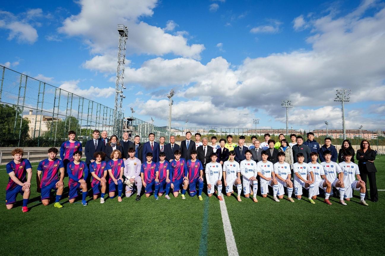 中超比赛直播-西甲联盟和巴萨在拉玛西亚接待中国高层代表团,聚焦青训体系成功经验